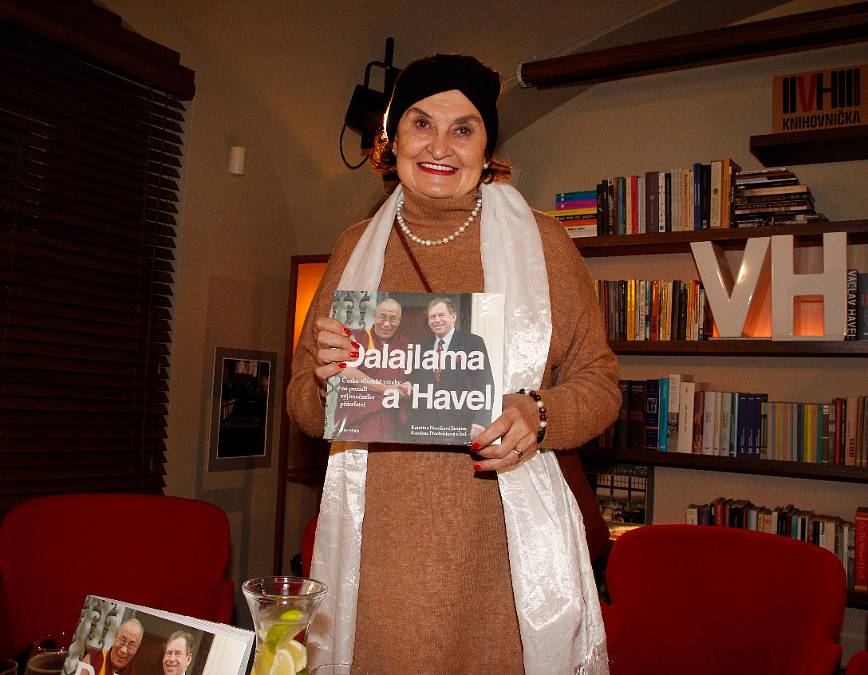 Eva Holubová manžela neukazuje. Společné fotky jsou pro veřejnost unikát.