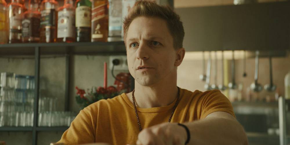 Podzimní filmová pecka: Když jde o vnuka, stárnoucí hlava rodiny motivuje své děti pěknou sumičkou