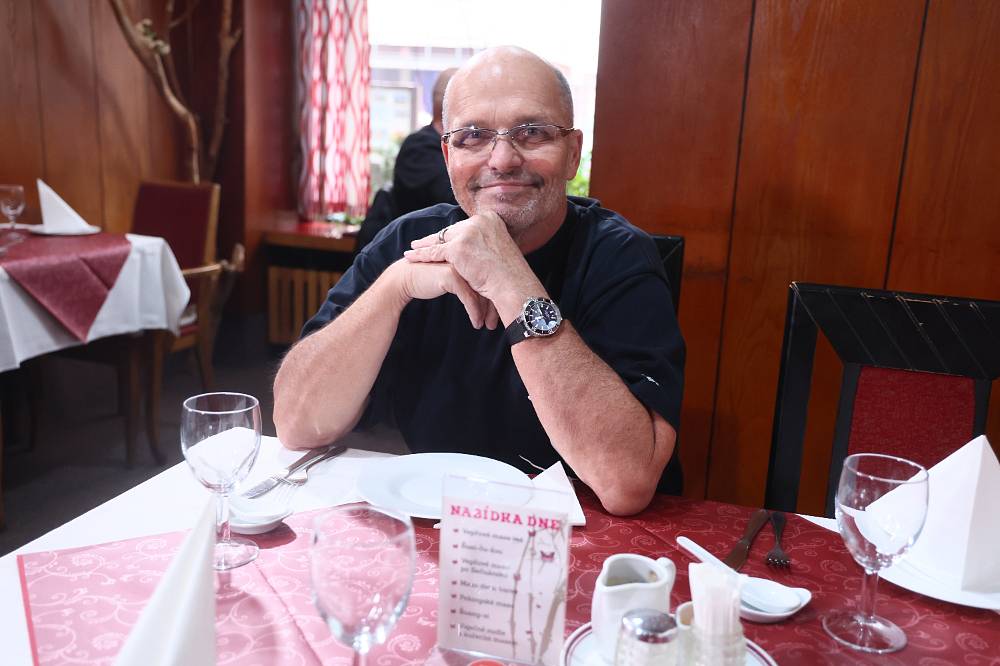 Ano, šéfe!: Šéf tentokrát zavítá do retro restaurace, kde vaří „čínu“. Do vrtule půjdou i čínští hosté