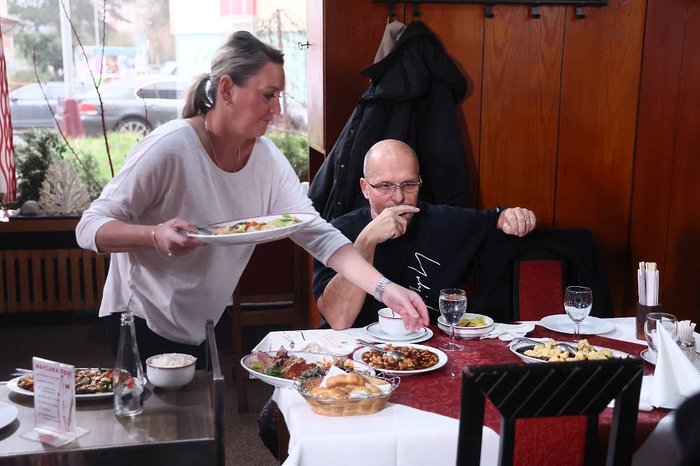 Ano, šéfe!: Šéf tentokrát zavítá do retro restaurace, kde vaří „čínu“. Do vrtule půjdou i čínští hosté