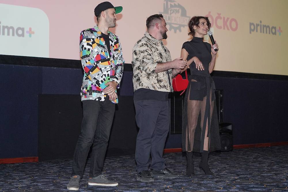 Babička by vytrhla kabel od televize i se zásuvkou. Naked Attraction otvírá náruč všem, kdo se chtějí ukazovat nazí