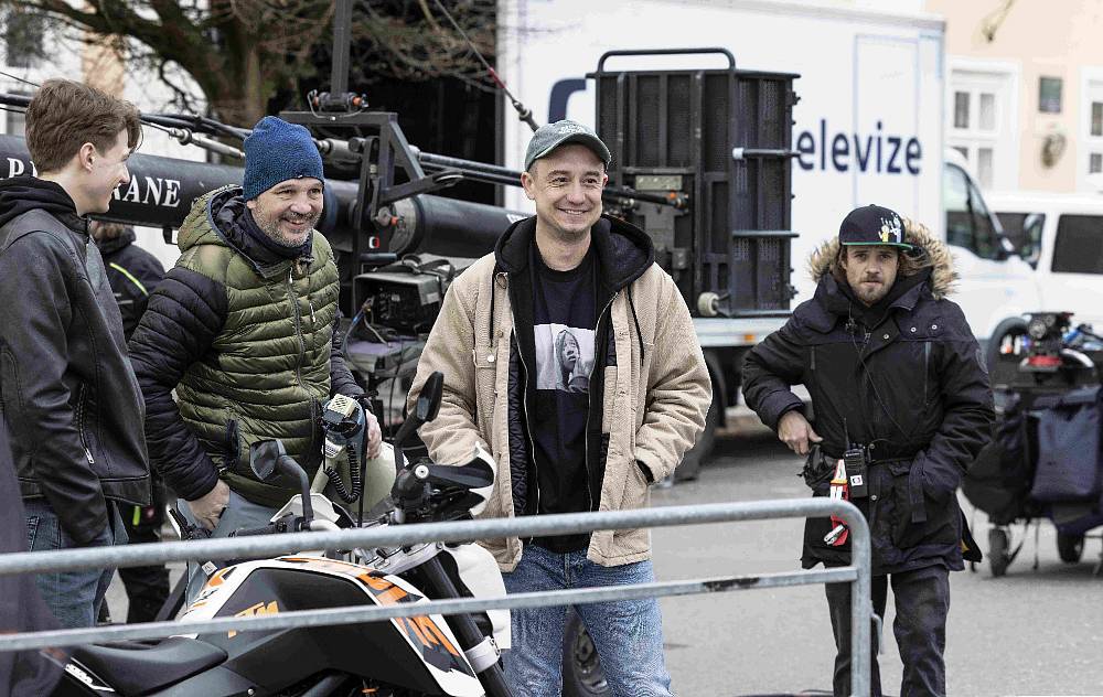Novinka: ČT nasazuje v neděli nový seriál Ratolesti, možná vám problémy rodičů a dětí budou blízké