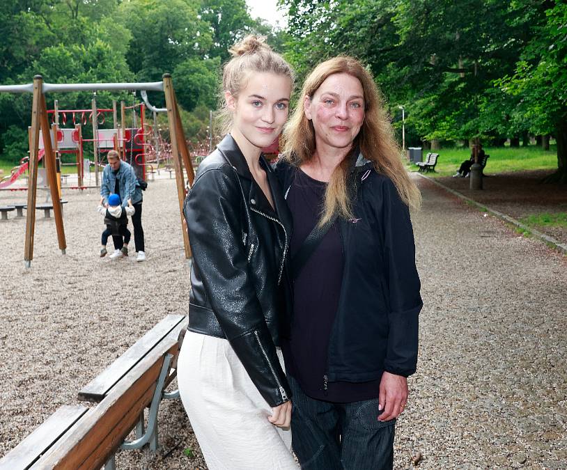 Nadějná mladá herečka Amelie Zedníčková je celá maminka