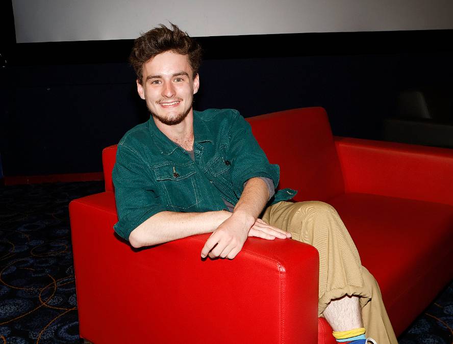 Ondřej Stupka je malý herec s velkým srdcem. Proslavily ho Vlny.