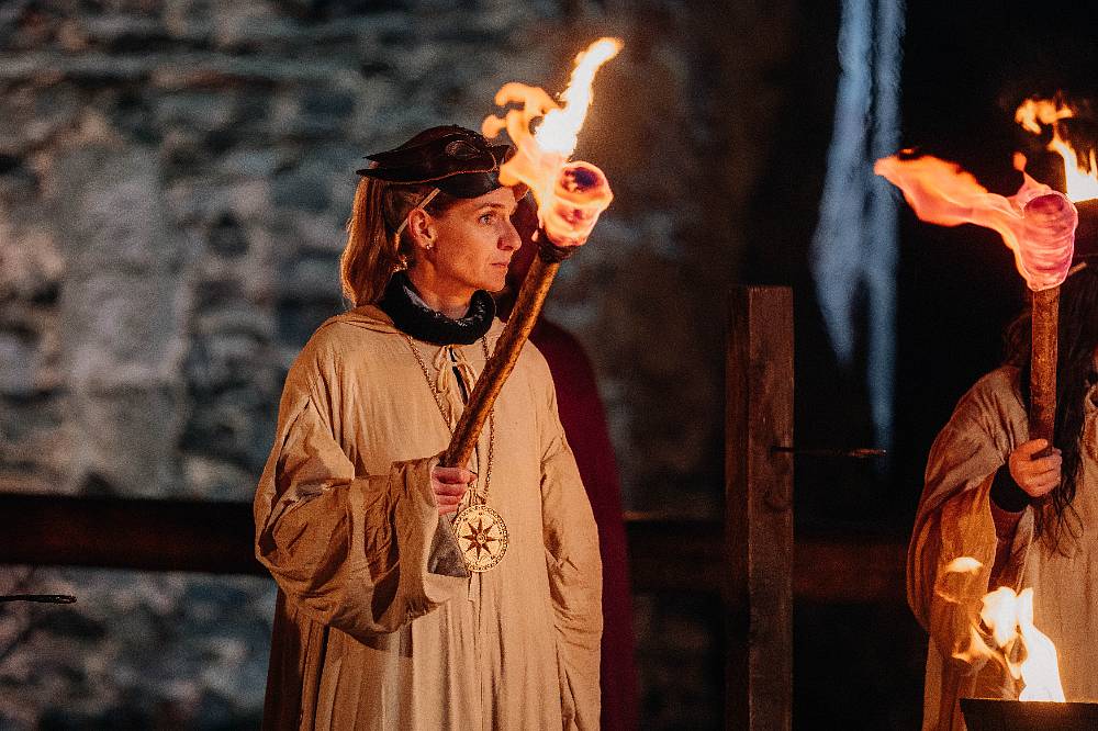 Zrádci: Mia neomylně míří do finále, soutěžící jí věří, štáb ji proklíná. Kvůli ní jeli bez spánku dva dny v kuse!