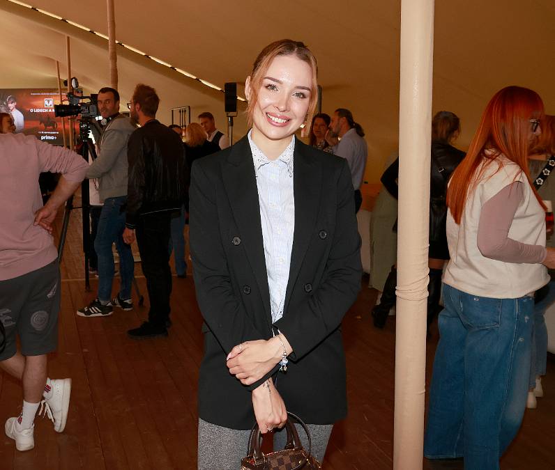 Vítězka první řady Zrádců je zasnoubená. Zásnuby proběhly ve švédském Stockholmu