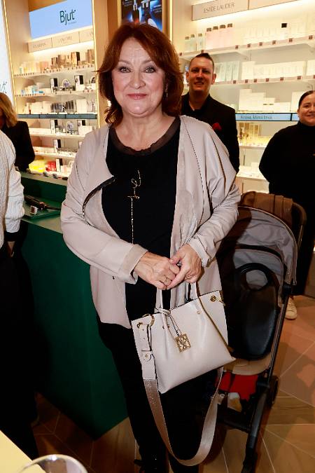 Zlata Adamovská. Jak vypadala dříve a jak nyní