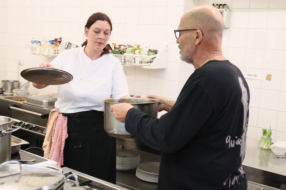 Ano, šéfe!: Nádražní hospoda se v péči šéfa musela potýkat hlavně s personálem