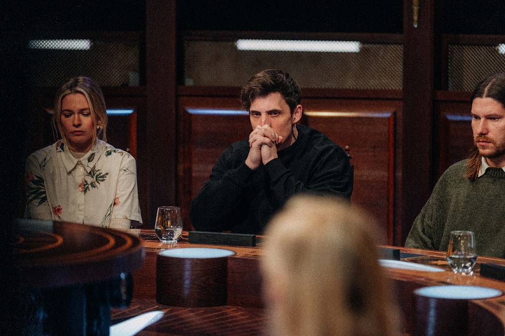 Zrádci: Daniela se hned první noc zbavila svého nejbližšího člověka ve hře. Čestmír se nestačil divit