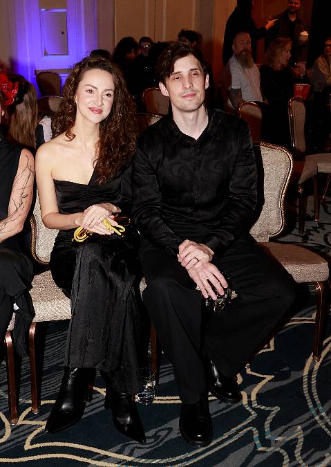 Čestmír Strakatý ve Zrádcích neuspěl, ale ve skutečném životě zažívá úspěchů spoustu