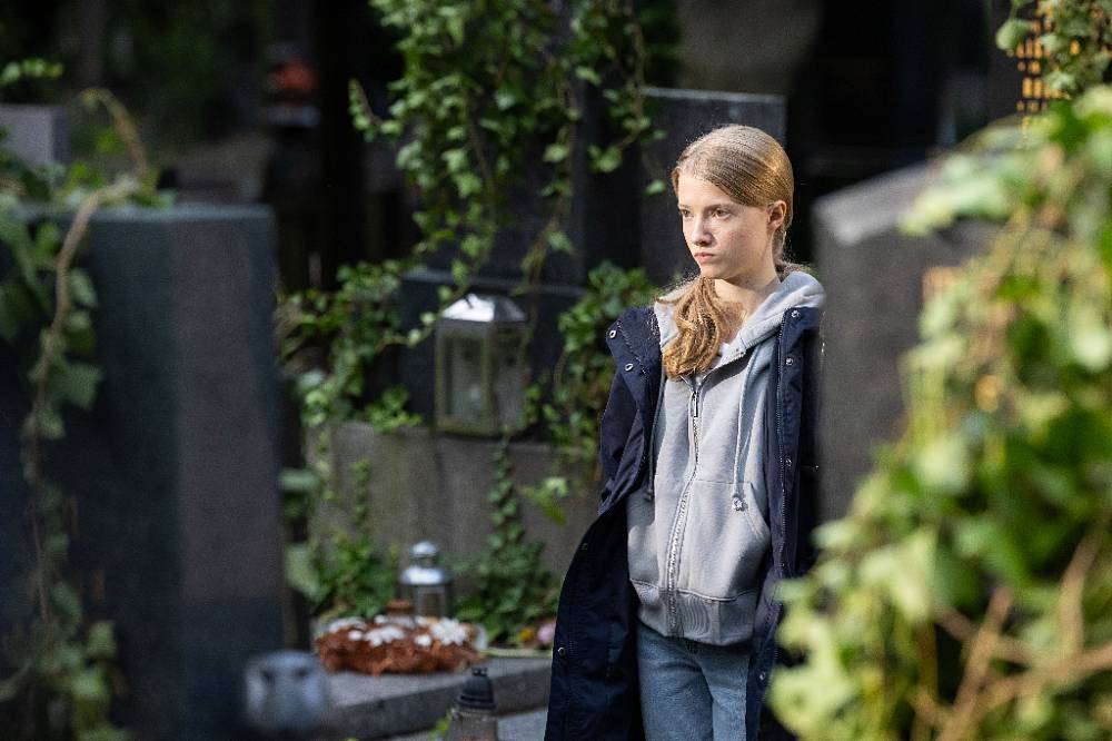 Ulice: Běta na hřbitově