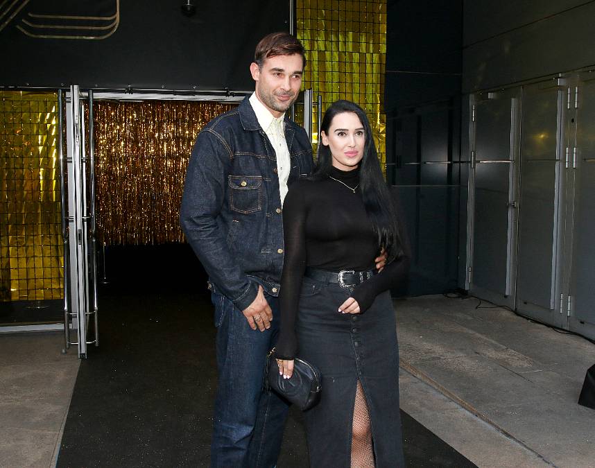 Kněz z Polabí Adam Vacula je rozvedený a v současné době randí s krásnou kuchařku