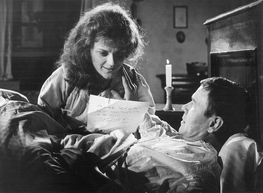 Zlá krev: Sága vášně, zrady a moci, která rozdělila rodinu i národ