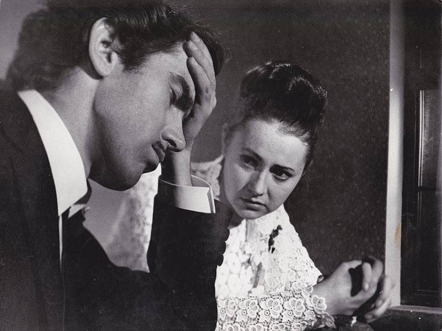 Svatba jako řemen: Pucholt naposledy v akci, svatba, vodka a podezření z „neslušného chování“