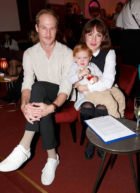 Manželka Aleše Bílíka je herečka, spisovatelka a mistryně ve slam poetry