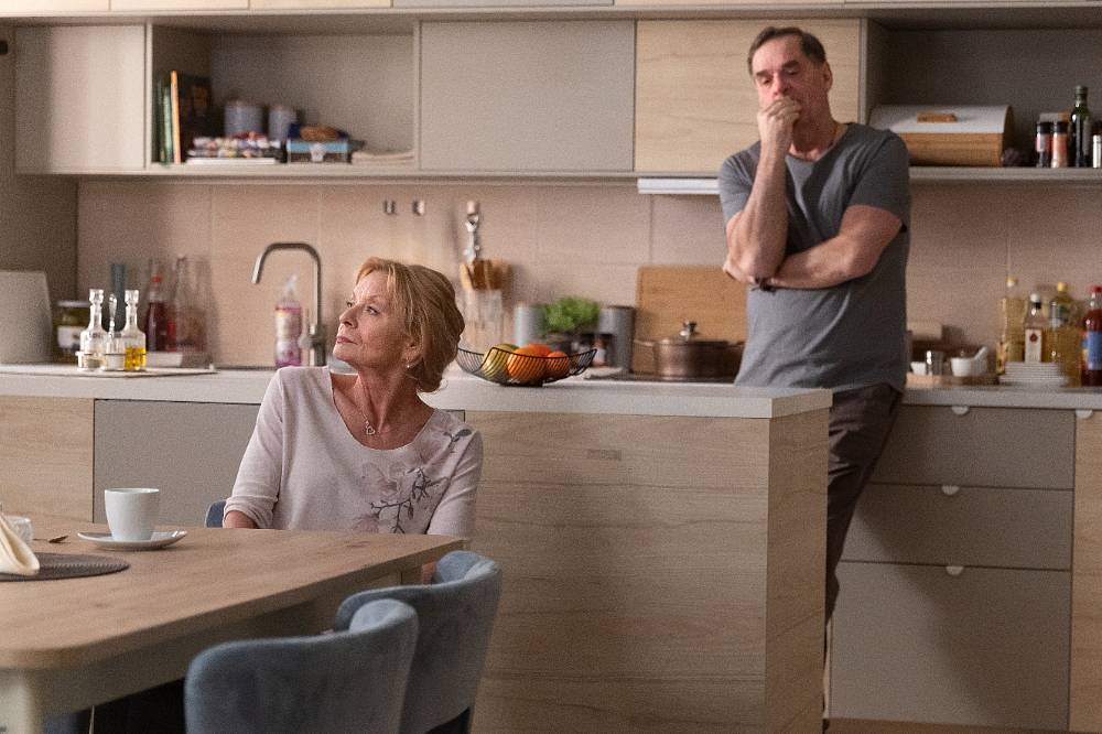 Co nás čeká v blízké budoucnosti v Polabí: Přípravy na svatbu, nový podezřelý a Lucie před těžkou volbou