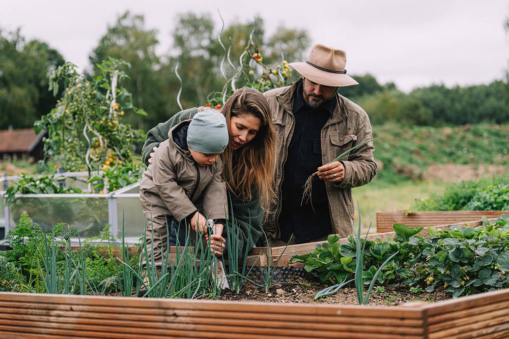 Farmu Vojty Kotka přepadly mandelinky. Vojta čelí i pořádné bouři, která ho pěkně vystraší
