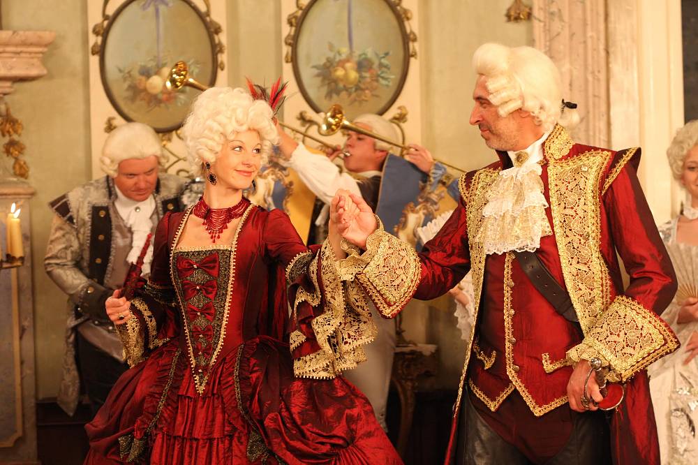 Na Vánoce a Silvestra 2025 TV Nova nabídne pohádky, speciály Na lovu i silvestrovskou show Možné je všechno