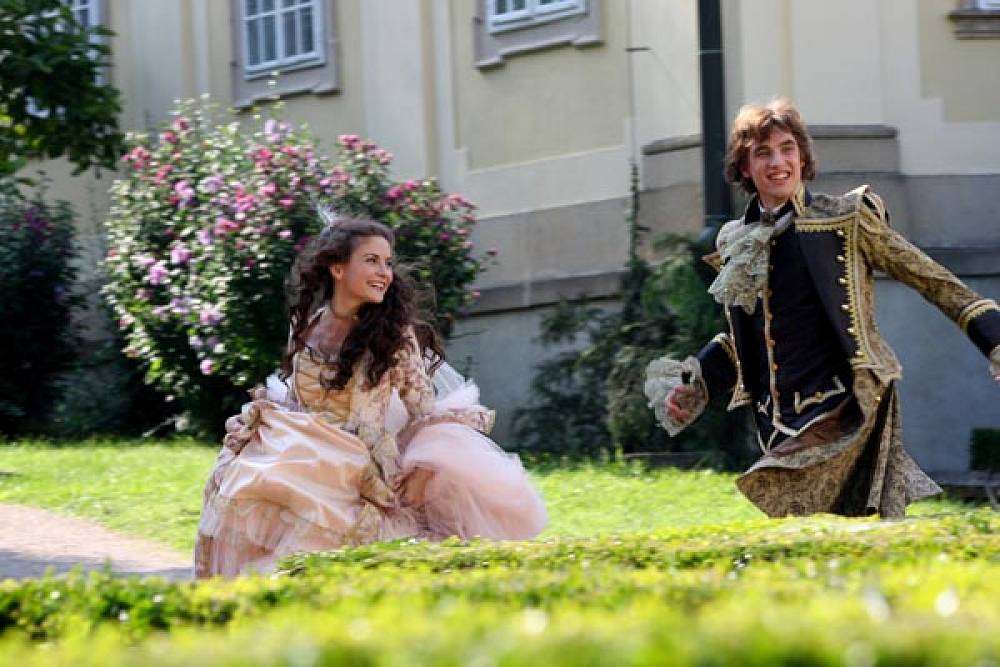 Na Vánoce a Silvestra 2025 TV Nova nabídne pohádky, speciály Na lovu i silvestrovskou show Možné je všechno