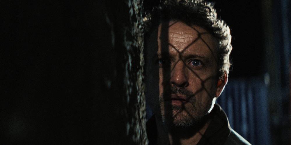 Sousedé, kteří vás budou strašit ve snech. Netflix přináší dokonalé napětí se seriálem To monstrum ve mně