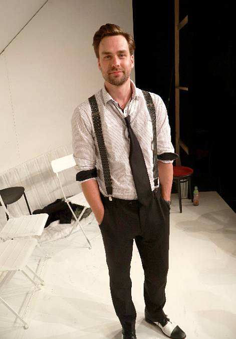 Syn moderátora Petra Rychlého září v Nočním operatérovi