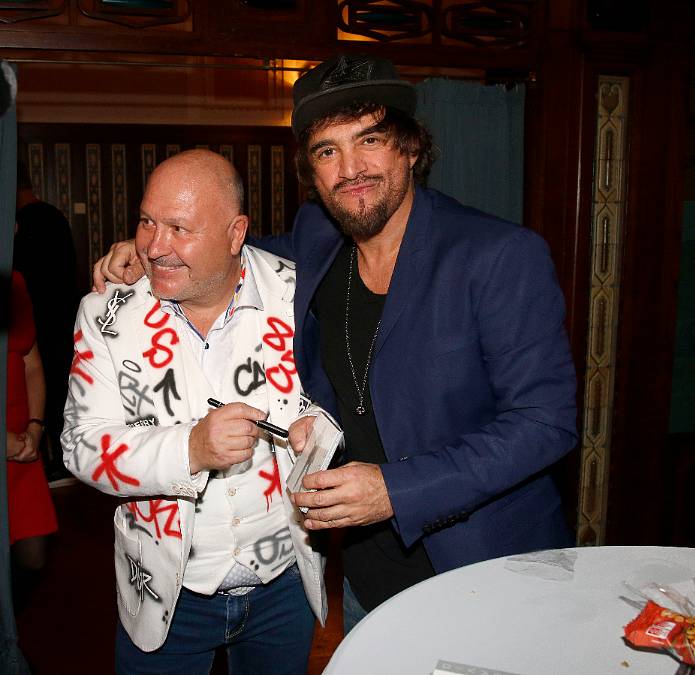 Bouřlivák a idol žen Sagvan Tofi žije už dvacet let s jednou ženou