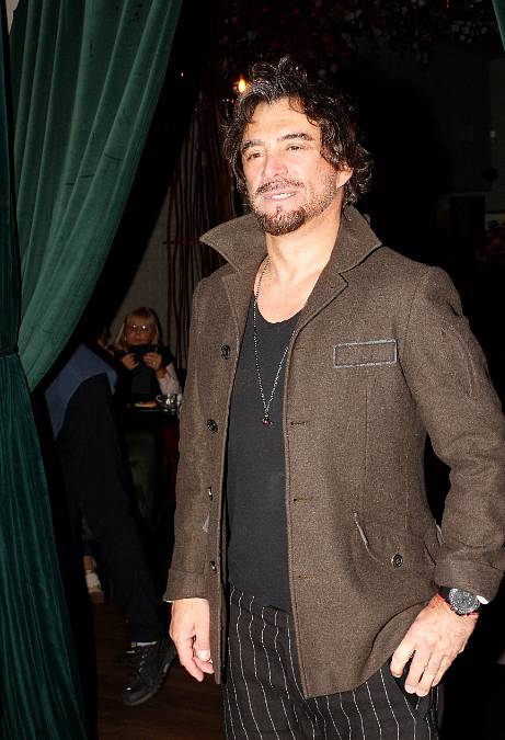 Bouřlivák a idol žen Sagvan Tofi žije už dvacet let s jednou ženou