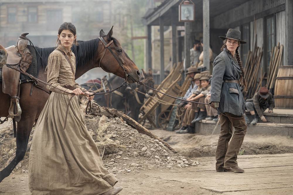 Netflix nakupuje, natáčí, vydělává, ale někdy přece jen šlápne trochu vedle. 7 epizod Opuštění unaví už po pár minutách