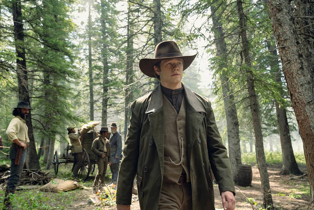 Netflix nakupuje, natáčí, vydělává, ale někdy přece jen šlápne trochu vedle. 7 epizod Opuštění unaví už po pár minutách