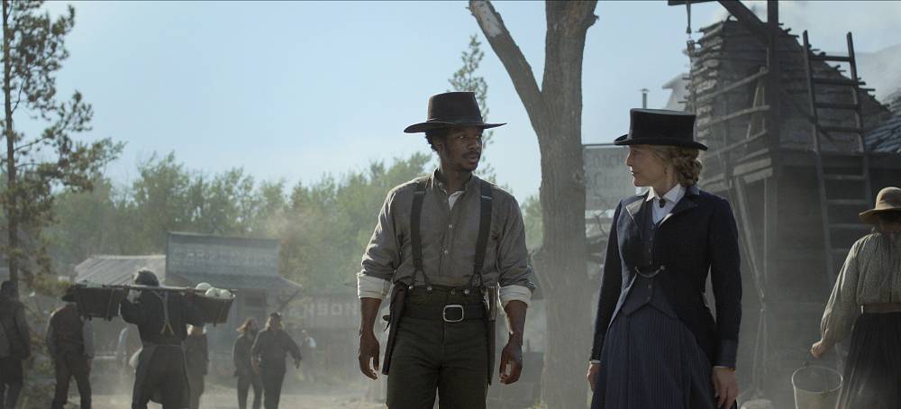 Netflix nakupuje, natáčí, vydělává, ale někdy přece jen šlápne trochu vedle. 7 epizod Opuštění unaví už po pár minutách