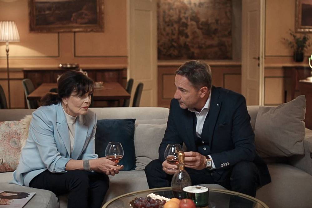 Drbárna ze strání – Kamarádi: Když si myslíte, že už nic nepřekvapí, přijde Oskarova matka a dokáže opak