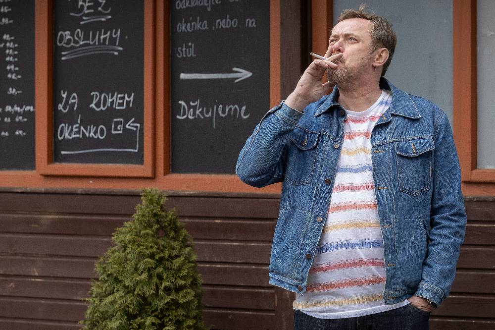 Polabí: Vyšetřování mění směr a Lucie to dobře ví. Navíc Petr žene Lucii do rohu a nehodlá ustoupit