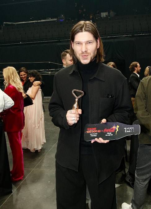 Marcel ze Zrádců je otcem. Syn se málem narodil v autě na dálnici.