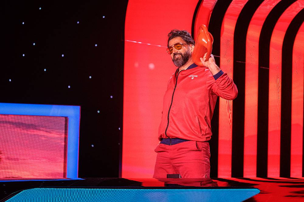 Silvestr, Nova, Na lovu