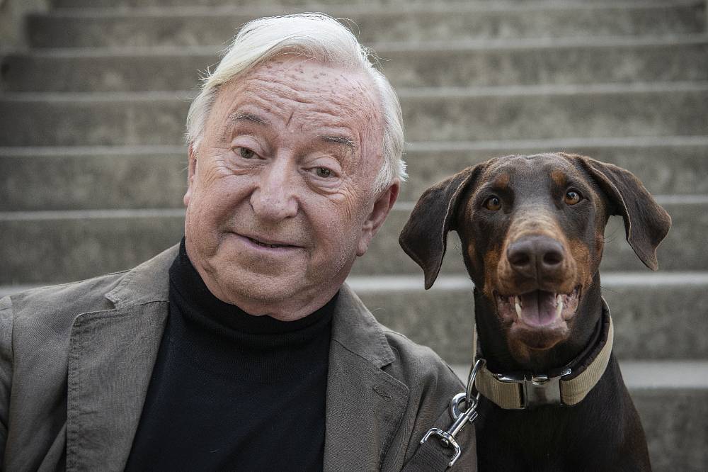 Řekni to psem komedie