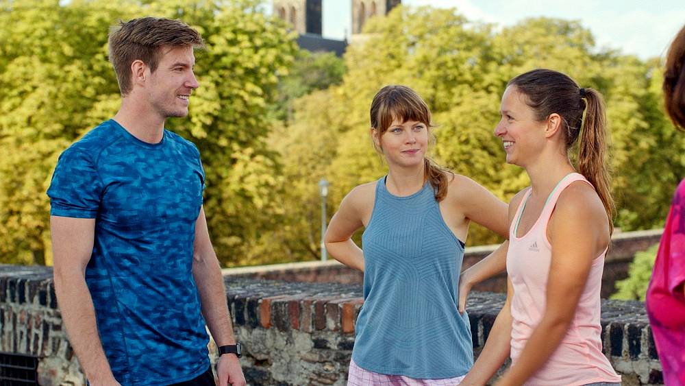 Ženy v běhu na obrazovce