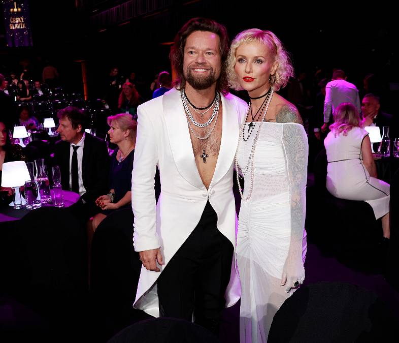 Richard Krajčo zná recept na spokojené manželství. Jeho třetí ženou je známá režisérka