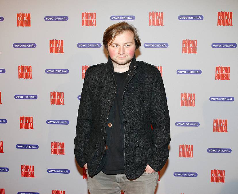 Vojtěch Machuta z Ulice přišel na premiéru filmu ruku v ruce s mužem