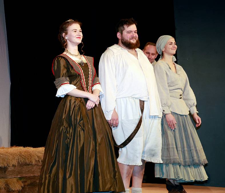 Hrušínští, premiéra komedie Jeppe z Vršku