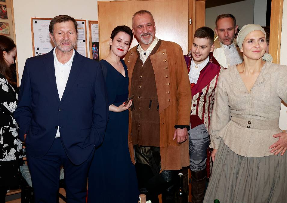 Hrušínští, premiéra komedie Jeppe z Vršku