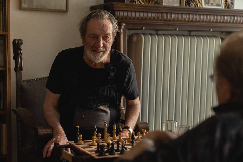 Kam se hrabou Pelíšky. Jan Hřebejk točí sedmidílný seriál, který bude ještě větší pecka