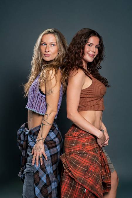 Nový dobrodružný nářez Asia Express: Moderátoři jsou super, snad se jim vyrovnají i soutěžící. Známe první dvojici