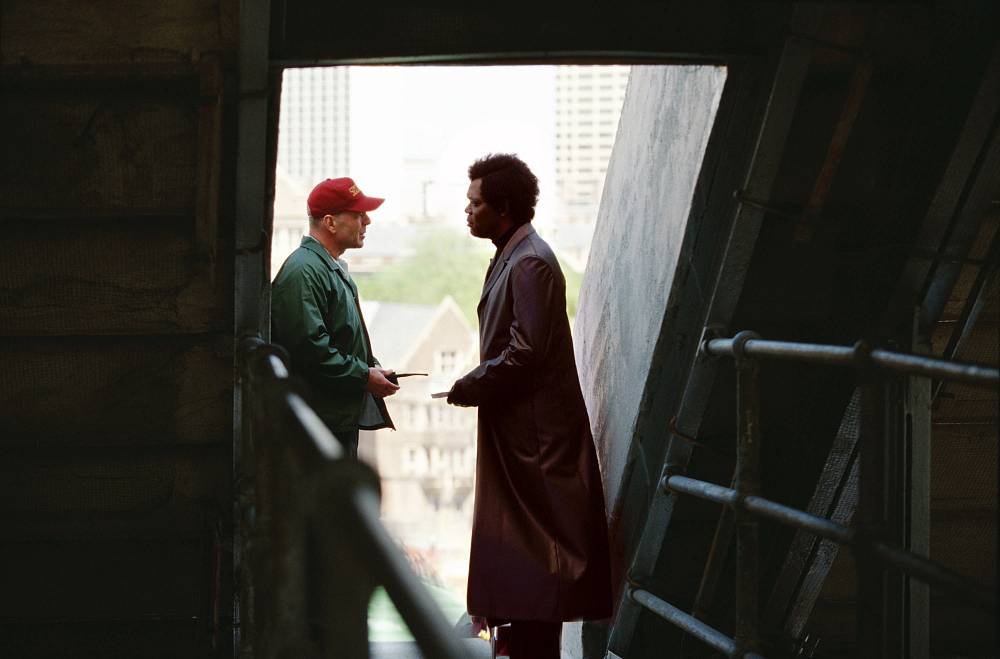 Dnes večer se na Nova Cinema rozjede příběh, který je tajemnější než hrad v Karpatech a ze kterého vám půjde hlava kolem