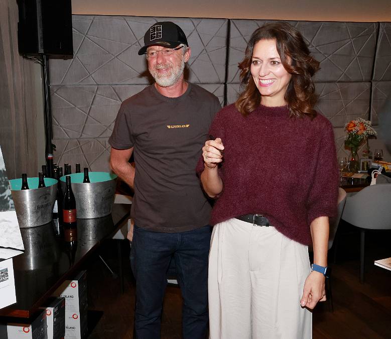 Toto jsou krásné dcery Gondíkové a Langmajera. Poznáte, která z nich je herečka?