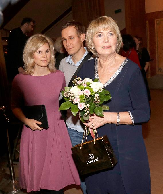 Takto nádhernou dceru má Eliška Balzarová. Je ještě krásnější než maminka, ale film ji neláká