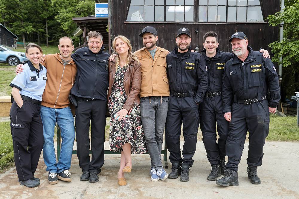 Vyletněný seriál Pod hladinou znovu rozvíří vody. Druhá řada přivádí Chýlkovou i Němce