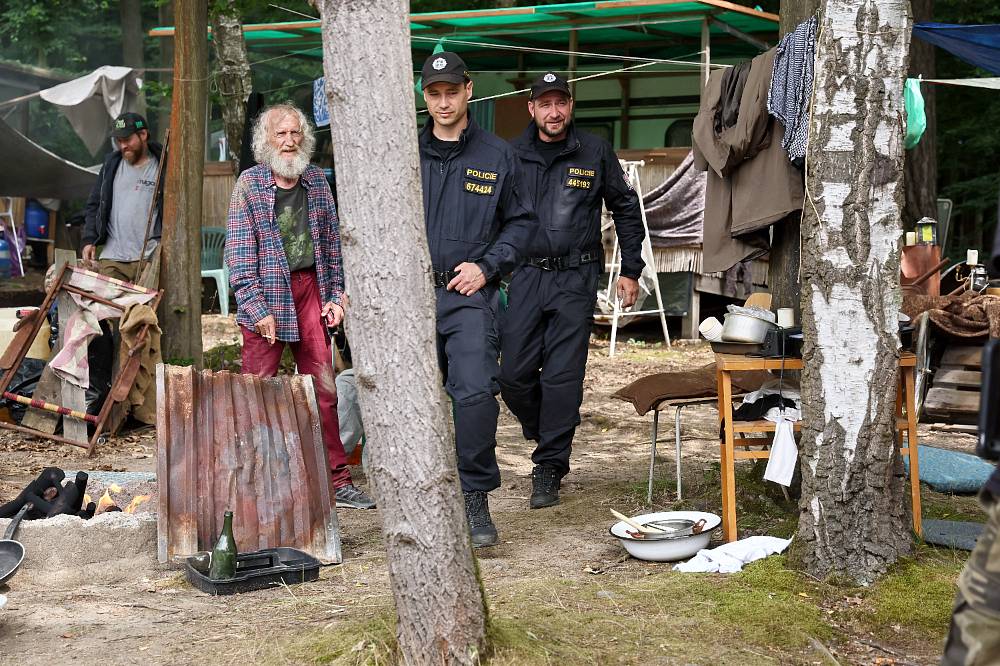 Vyletněný seriál Pod hladinou znovu rozvíří vody. Druhá řada přivádí Chýlkovou i Němce