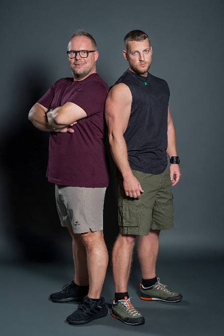 Tak to nikdo nečekal. Do show Asii Express se nechali nalákat i mistři světa