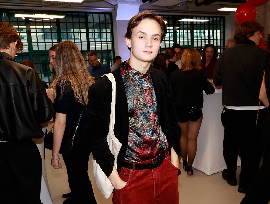 Maxmilián Kocek se díky seriálu stal vrahem. Ve skutečnosti ale rád kouzlí i tančí