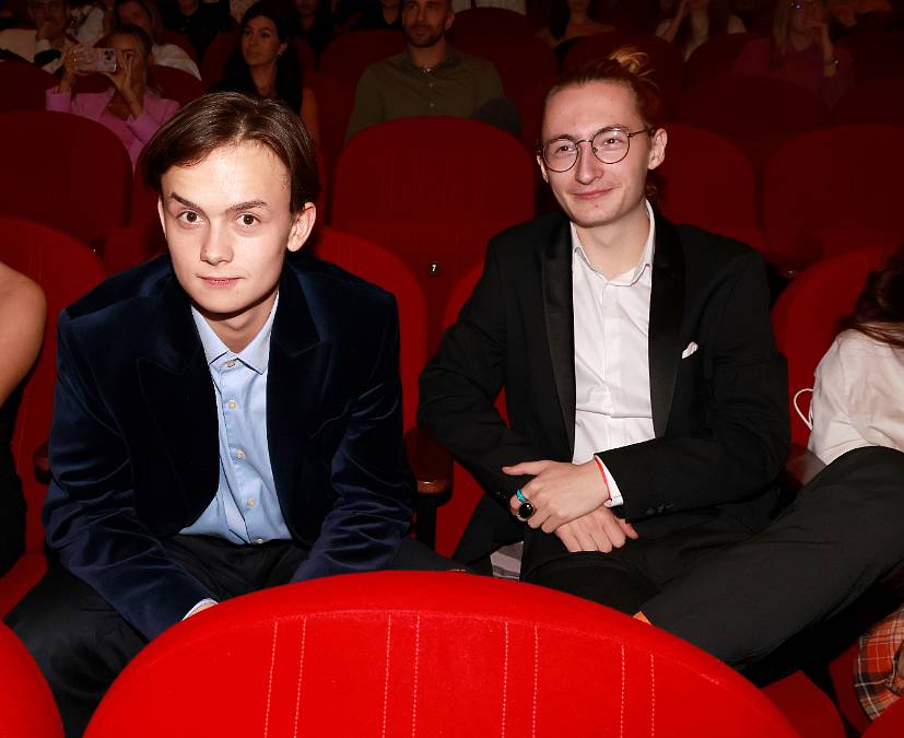 Maxmilián Kocek se díky seriálu stal vrahem. Ve skutečnosti ale rád kouzlí i tančí